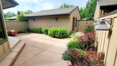 Lovely townhome in Kalispell fronting on the fairway at Buffalo on Buffalo Hill Golf Club in Montana - for sale on GolfHomes.com, golf home, golf lot