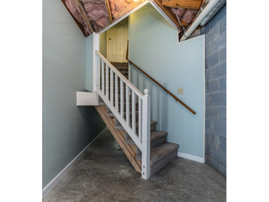 Stately Solid Brick Stunner! That's the best way to describe on Lexington Golf and Country Club in Virginia - for sale on GolfHomes.com, golf home, golf lot