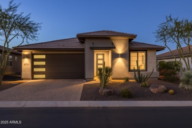Featuring the popular Nice floorplan, this 2-bedroom, 2-bath on Vista Verde Golf Course in Arizona - for sale on GolfHomes.com, golf home, golf lot