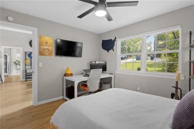 Beautiful remodeled home that backs up to the Tunnel Vision Bike on Bella Vista Country Club and Golf Course in Arkansas - for sale on GolfHomes.com, golf home, golf lot