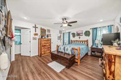 This beautifully maintained 2023 built 2 bed 2 bath home on Lake Tansi Village Country Club in Tennessee - for sale on GolfHomes.com, golf home, golf lot