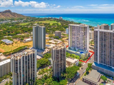 Exceptional Opportunity for Legal Short-Term/Daily Vacation on Ala Wai Golf Course in Hawaii - for sale on GolfHomes.com, golf home, golf lot