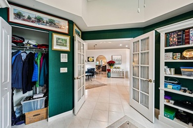 EGRET LANDING centrally located & lots of amenities! Move-in on The Golf Club of Jupiter in Florida - for sale on GolfHomes.com, golf home, golf lot