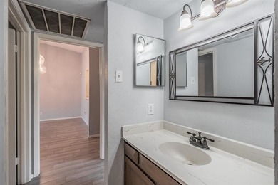 !!!PRICED BELOW APPRAISED VALUE!!! Welcome to 6107 Spyglass on Mesquite Municipal Golf Course in Texas - for sale on GolfHomes.com, golf home, golf lot