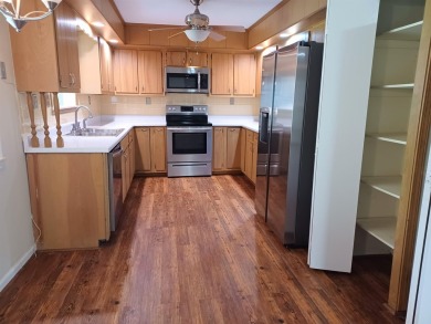 Beautifully remodeled 2-bedroom 2 bath home. Quaint 55 and older on Cedar Glade Golf Course in Arkansas - for sale on GolfHomes.com, golf home, golf lot