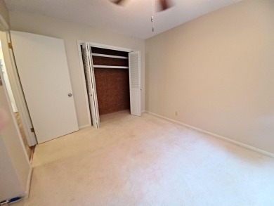 Beautifully remodeled 2-bedroom 2 bath home. Quaint 55 and older on Cedar Glade Golf Course in Arkansas - for sale on GolfHomes.com, golf home, golf lot