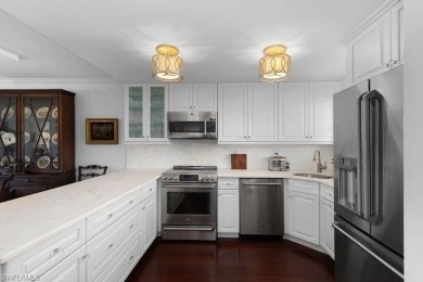 Upscale country club living at a reasonable price. This on High Point Country Club in Florida - for sale on GolfHomes.com, golf home, golf lot