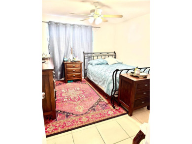 Priced to Sell! Discover the perfect blend of comfort and on Kings Point Executive Golf Course in Florida - for sale on GolfHomes.com, golf home, golf lot