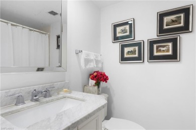 Upscale country club living at a reasonable price. This on High Point Country Club in Florida - for sale on GolfHomes.com, golf home, golf lot