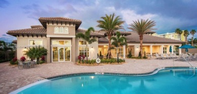 Exquisite newer lakefront estate home in Parkview at Hillcrest! on Hillcrest Golf and Country Club in Florida - for sale on GolfHomes.com, golf home, golf lot