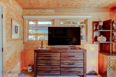 Contemporary living meets Livingston's timeless appeal. Built in on Livingston Golf Course in Montana - for sale on GolfHomes.com, golf home, golf lot