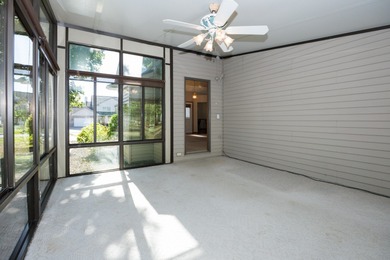 Don't miss this rare opportunity to move into a one-owner, 3 on Ironwood Golf Course in Illinois - for sale on GolfHomes.com, golf home, golf lot