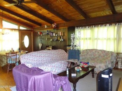 LAKE WALLENPAUPACK HOME IN BEAUTIFUL TANGLWOOD LAKES WITH LOTS on Paupack Hills Golf and Country Club in Pennsylvania - for sale on GolfHomes.com, golf home, golf lot