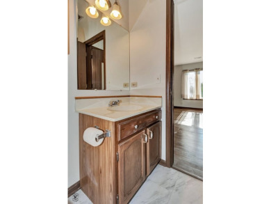 Your move-in ready 2nd floor, 2-bedroom, 2-bath condo is located on Green Meadows Golf Club in Illinois - for sale on GolfHomes.com, golf home, golf lot