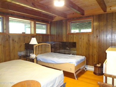 LAKE WALLENPAUPACK HOME IN BEAUTIFUL TANGLWOOD LAKES WITH LOTS on Paupack Hills Golf and Country Club in Pennsylvania - for sale on GolfHomes.com, golf home, golf lot