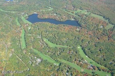 LAKE WALLENPAUPACK HOME IN BEAUTIFUL TANGLWOOD LAKES WITH LOTS on Paupack Hills Golf and Country Club in Pennsylvania - for sale on GolfHomes.com, golf home, golf lot