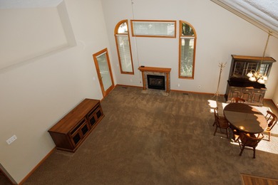 Don't miss this rare opportunity to move into a one-owner, 3 on Ironwood Golf Course in Illinois - for sale on GolfHomes.com, golf home, golf lot