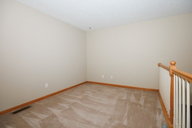 Don't miss this rare opportunity to move into a one-owner, 3 on Ironwood Golf Course in Illinois - for sale on GolfHomes.com, golf home, golf lot