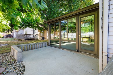 Don't miss this rare opportunity to move into a one-owner, 3 on Ironwood Golf Course in Illinois - for sale on GolfHomes.com, golf home, golf lot