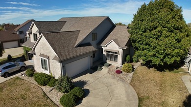 Don't miss this rare opportunity to move into a one-owner, 3 on Ironwood Golf Course in Illinois - for sale on GolfHomes.com, golf home, golf lot