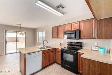 Beautifully Maintained Corner Home!
This move-in ready home on Oasis Golf Club in Arizona - for sale on GolfHomes.com, golf home, golf lot