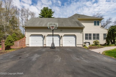 Elegant & stately Toll Bros Brick Front Home in Prestigious on Great Bear Golf and Country Club in Pennsylvania - for sale on GolfHomes.com, golf home, golf lot