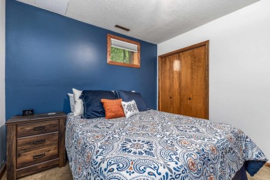 Well maintained 3 Bed, 2 full bath ranch home on a wooded lot on Eagle Ridge Inn and Resort in Illinois - for sale on GolfHomes.com, golf home, golf lot