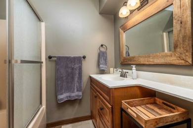 Well maintained 3 Bed, 2 full bath ranch home on a wooded lot on Eagle Ridge Inn and Resort in Illinois - for sale on GolfHomes.com, golf home, golf lot