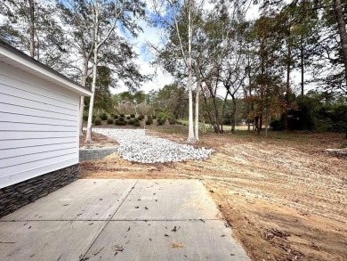 The BERKLEY III plan built by Pierwood Construction is a on Midland Valley Country Club in South Carolina - for sale on GolfHomes.com, golf home, golf lot