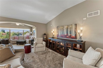 Absolutely amazing one-level living in The Wilds Golf Course on The Wilds Golf Club in Minnesota - for sale on GolfHomes.com, golf home, golf lot