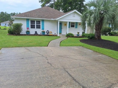 Well kept lovely two bedroom, two bath home on a cul-de-sac at on Heron Point Golf Club in South Carolina - for sale on GolfHomes.com, golf home, golf lot