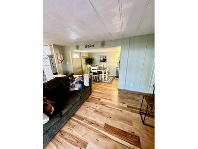 Cozy, updated and affordable home in Tri Palm Estates & Country on The Club At Shenandoah Springs in California - for sale on GolfHomes.com, golf home, golf lot