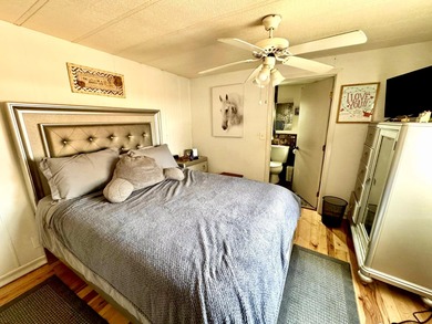 Cozy, updated and affordable home in Tri Palm Estates & Country on The Club At Shenandoah Springs in California - for sale on GolfHomes.com, golf home, golf lot