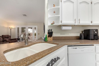 This spacious Sun Lakes move-in ready homeand has a wonderful on Cottonwood Country Club in Arizona - for sale on GolfHomes.com, golf home, golf lot