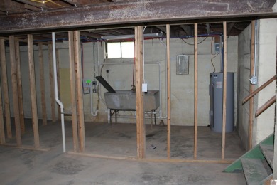 This beautifully renovated home has been completely gutted and on Benton Golf and Country Club in Kentucky - for sale on GolfHomes.com, golf home, golf lot