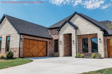 Welcome home to the Southern Oaks Golf Course at Thomas Crossing on Southern Oaks Golf Club in Texas - for sale on GolfHomes.com, golf home, golf lot