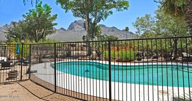 Lovely light and bright 2/bed 2/bath corner, upstairs condo with on Oro Valley Country Club in Arizona - for sale on GolfHomes.com, golf home, golf lot