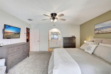 FEATURED ON HGTV'S HOUSE HUNTERS! -This stunning 4-bedroom on Bradenton Country Club in Florida - for sale on GolfHomes.com, golf home, golf lot