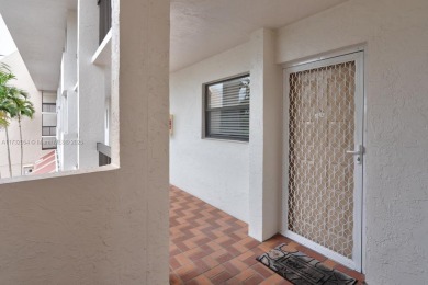 COME AND FALL IN LOVE WITH THIS TASTEFULLY RENOVATED CONDO! 2 on Inverrary Country Club in Florida - for sale on GolfHomes.com, golf home, golf lot