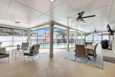 FEATURED ON HGTV'S HOUSE HUNTERS! -This stunning 4-bedroom on Bradenton Country Club in Florida - for sale on GolfHomes.com, golf home, golf lot