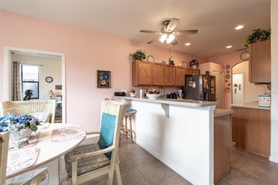 Welcome to this well-maintained 3 bedroom, 2 bath VISTAMAR model on Summerglen Country Club in Florida - for sale on GolfHomes.com, golf home, golf lot