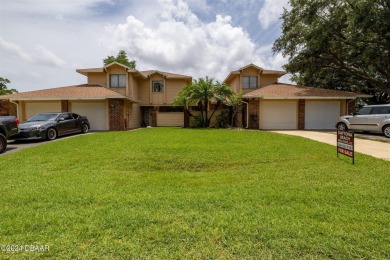 **Three Bedroom, 2 1/2 Bath Home in Pelican Bay**
Located in on The Club At Pelican Bay - North Course in Florida - for sale on GolfHomes.com, golf home, golf lot