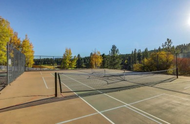 Ground floor entrance, single level furnished condo in on Meadowcreek Golf Resort in Idaho - for sale on GolfHomes.com, golf home, golf lot