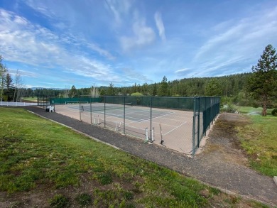 Ground floor entrance, single level furnished condo in on Meadowcreek Golf Resort in Idaho - for sale on GolfHomes.com, golf home, golf lot