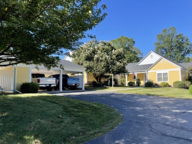 Fully Renovated Townhome on the Waterfront Golf Course!Move-in on The Waterfront Country Club in Virginia - for sale on GolfHomes.com, golf home, golf lot