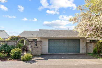 OPEN SUNDAY 5/4 1-3.  Welcome to 12210 SW Par 4 Drive, a on King City Golf Course in Oregon - for sale on GolfHomes.com, golf home, golf lot
