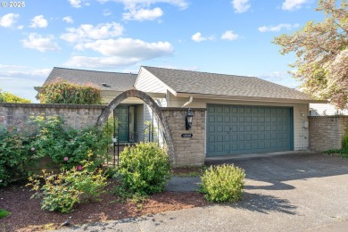 OPEN SUNDAY 5/4 1-3.  Welcome to 12210 SW Par 4 Drive, a on King City Golf Course in Oregon - for sale on GolfHomes.com, golf home, golf lot