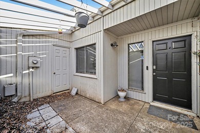 Welcome to this peaceful single-story townhome perfectly between on Raintree Country Club in North Carolina - for sale on GolfHomes.com, golf home, golf lot