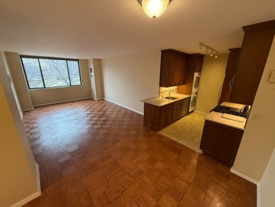 Come check out this lovely one bedroom unit in the extremely on Towers Country Club in New York - for sale on GolfHomes.com, golf home, golf lot