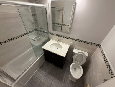 Come check out this lovely one bedroom unit in the extremely on Towers Country Club in New York - for sale on GolfHomes.com, golf home, golf lot